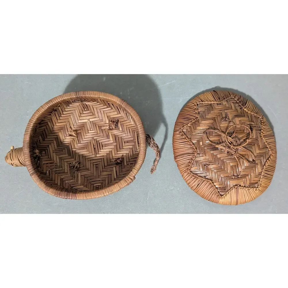Vintage Hand Woven Wicker Turtle Basket Lidded Trinket Box Rattan Tortoise